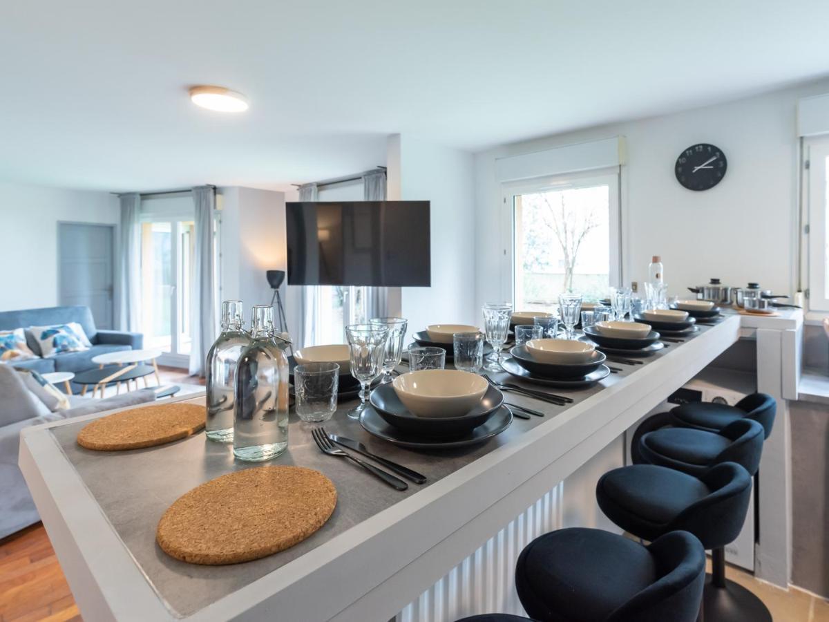 Le Phenix - Hypercentre 16 Personnes Garage Gratuit Wifi Jardin Barbecue Proche Parc Tete D'Or Appartement Villeurbanne Buitenkant foto